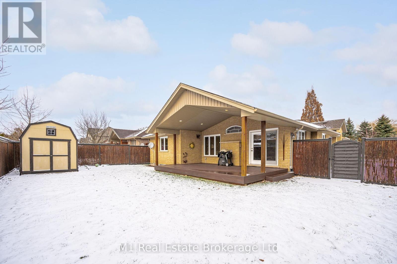 104 Keating Drive, Centre Wellington, Ontario  N0B 1S0 - Photo 31 - X12096711
