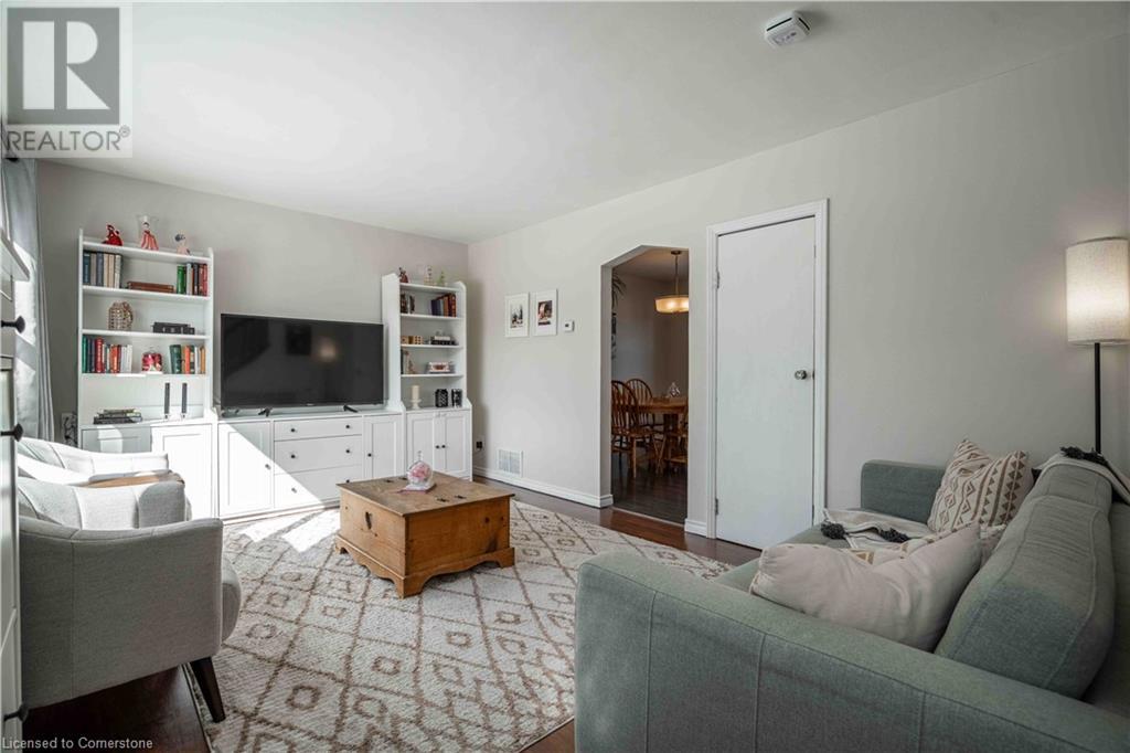 Property at 2279 KING Street E image 3