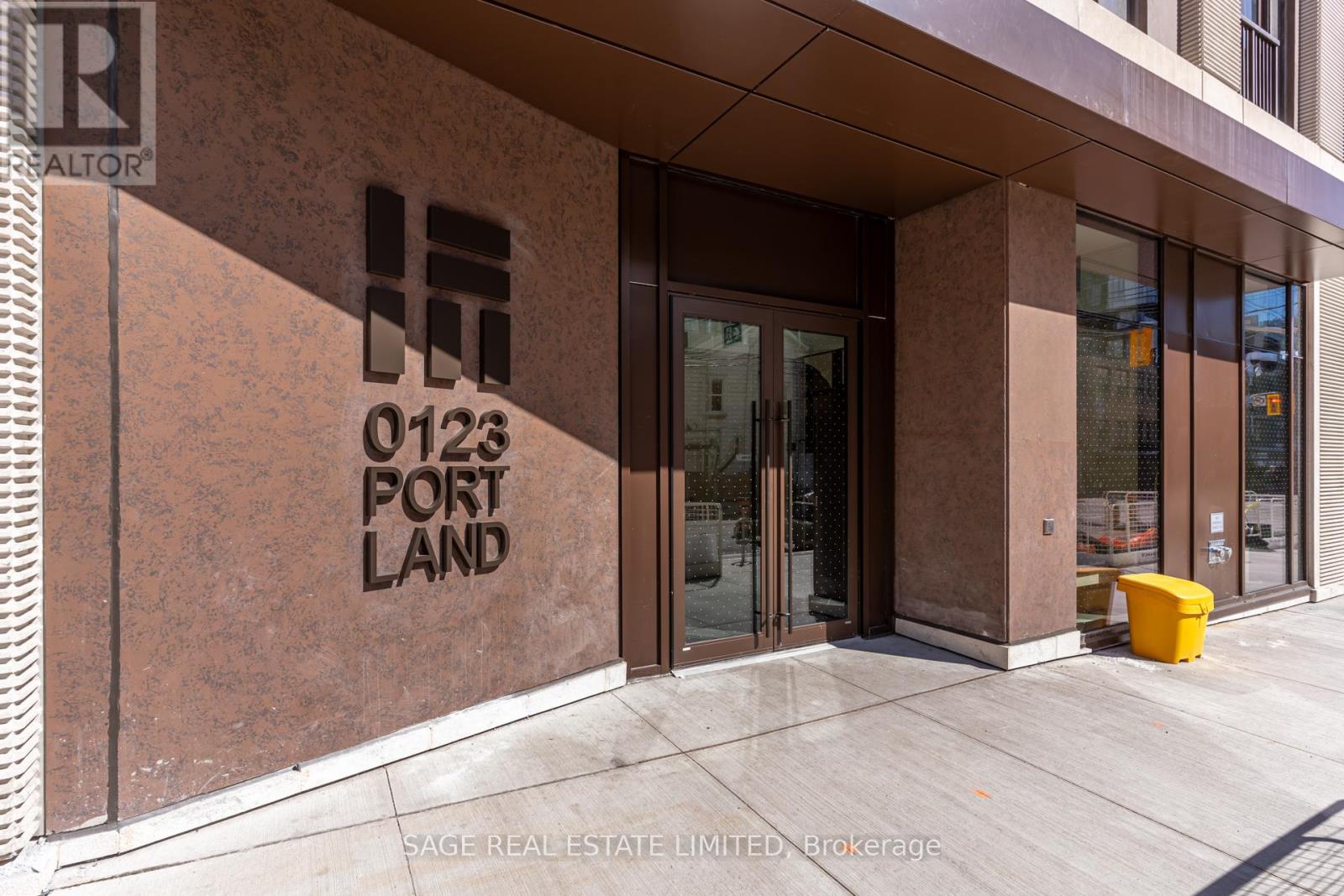205 - 123 Portland Street, Toronto, Ontario  M5V 0V9 - Photo 2 - C12096541