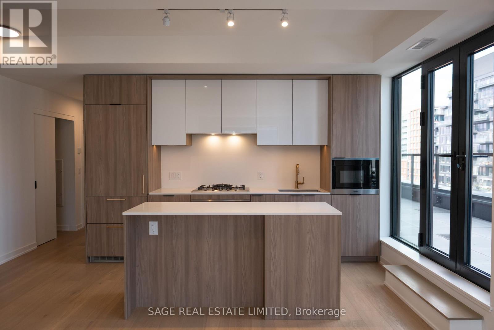 903 - 123 Portland Street, Toronto, Ontario  M5V 0V9 - Photo 8 - C12096550