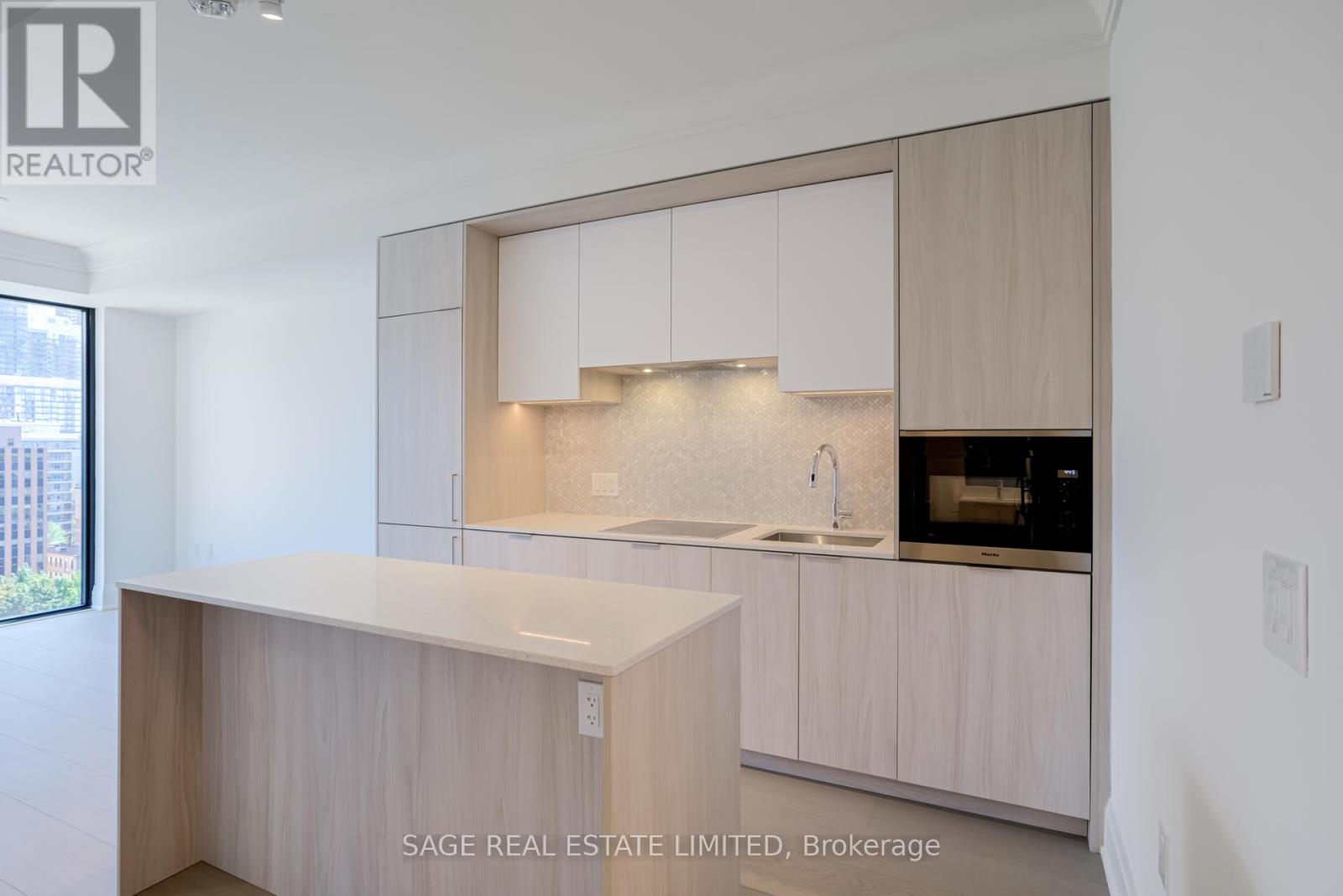 1104 - 123 Portland Street, Toronto, Ontario  M5V 0V9 - Photo 11 - C12096552
