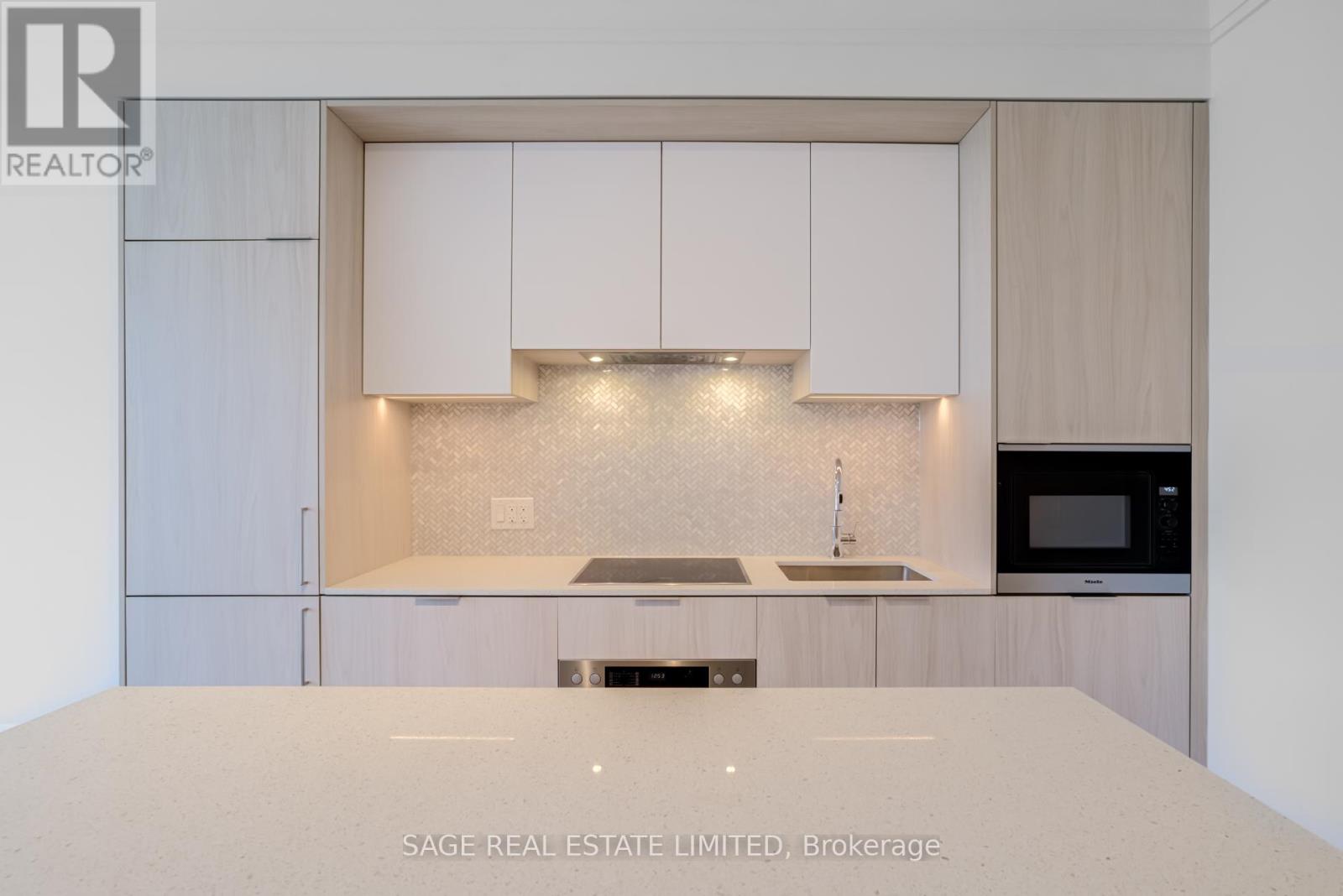 1104 - 123 Portland Street, Toronto, Ontario  M5V 0V9 - Photo 12 - C12096552