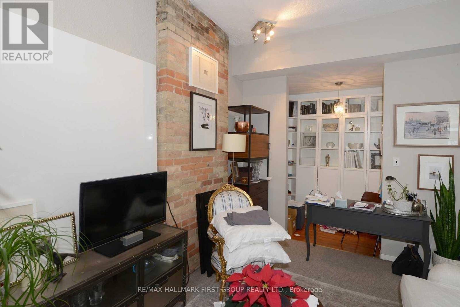 37 Mutual Street, Toronto, Ontario  M5B 2A7 - Photo 5 - C12096579