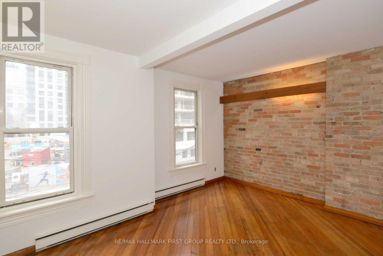 37 Mutual Street, Toronto, Ontario  M5B 2A7 - Photo 8 - C12096579
