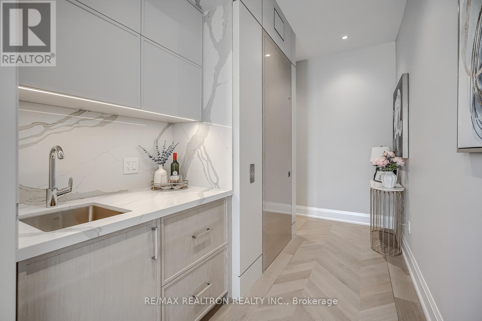 3793 Ferretti Court, Innisfil, Ontario  L9S 0N6 - Photo 24 - N12096640