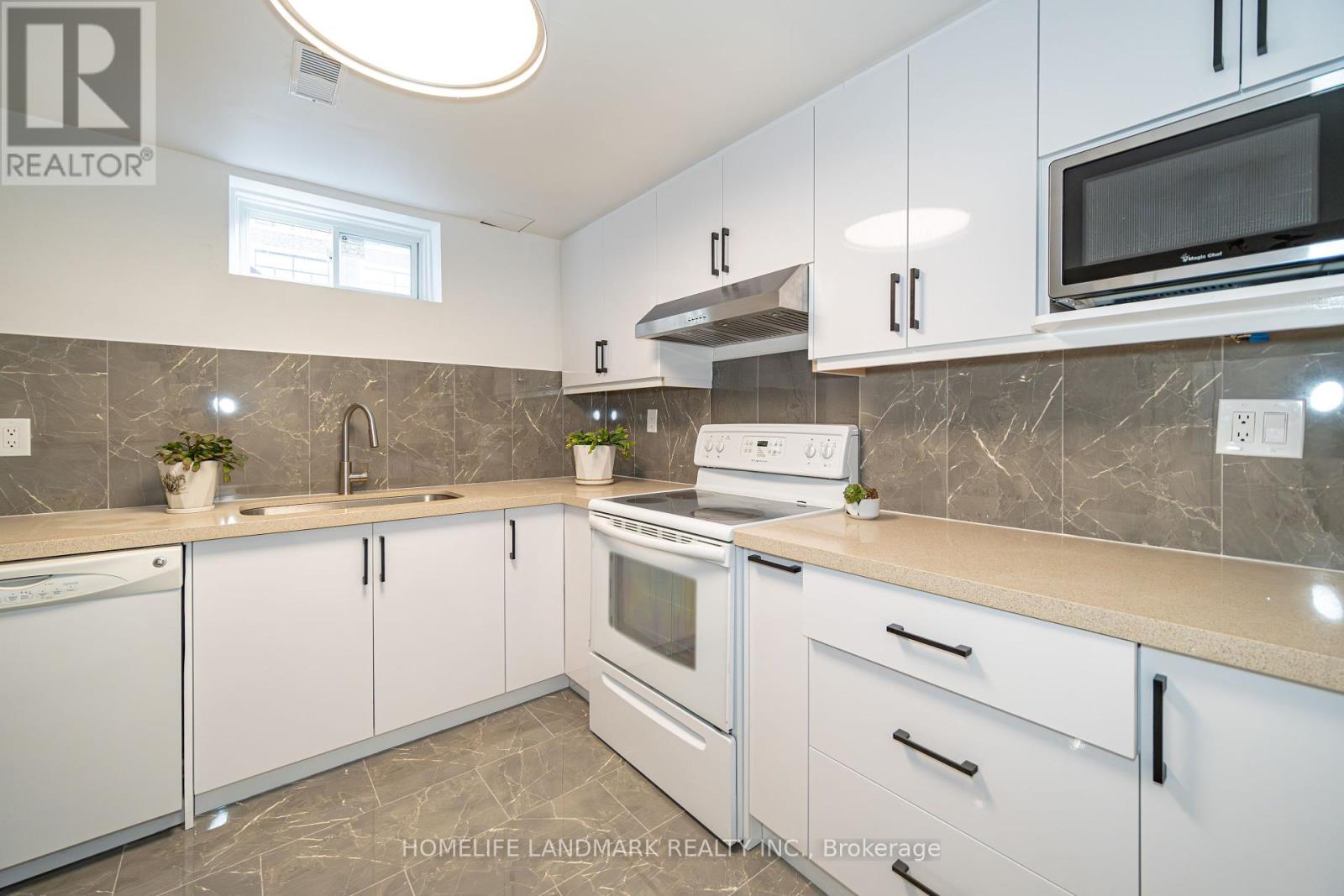 Basement - 96 Lamar Street S, Vaughan, Ontario  L6A 1A7 - Photo 6 - N12096649