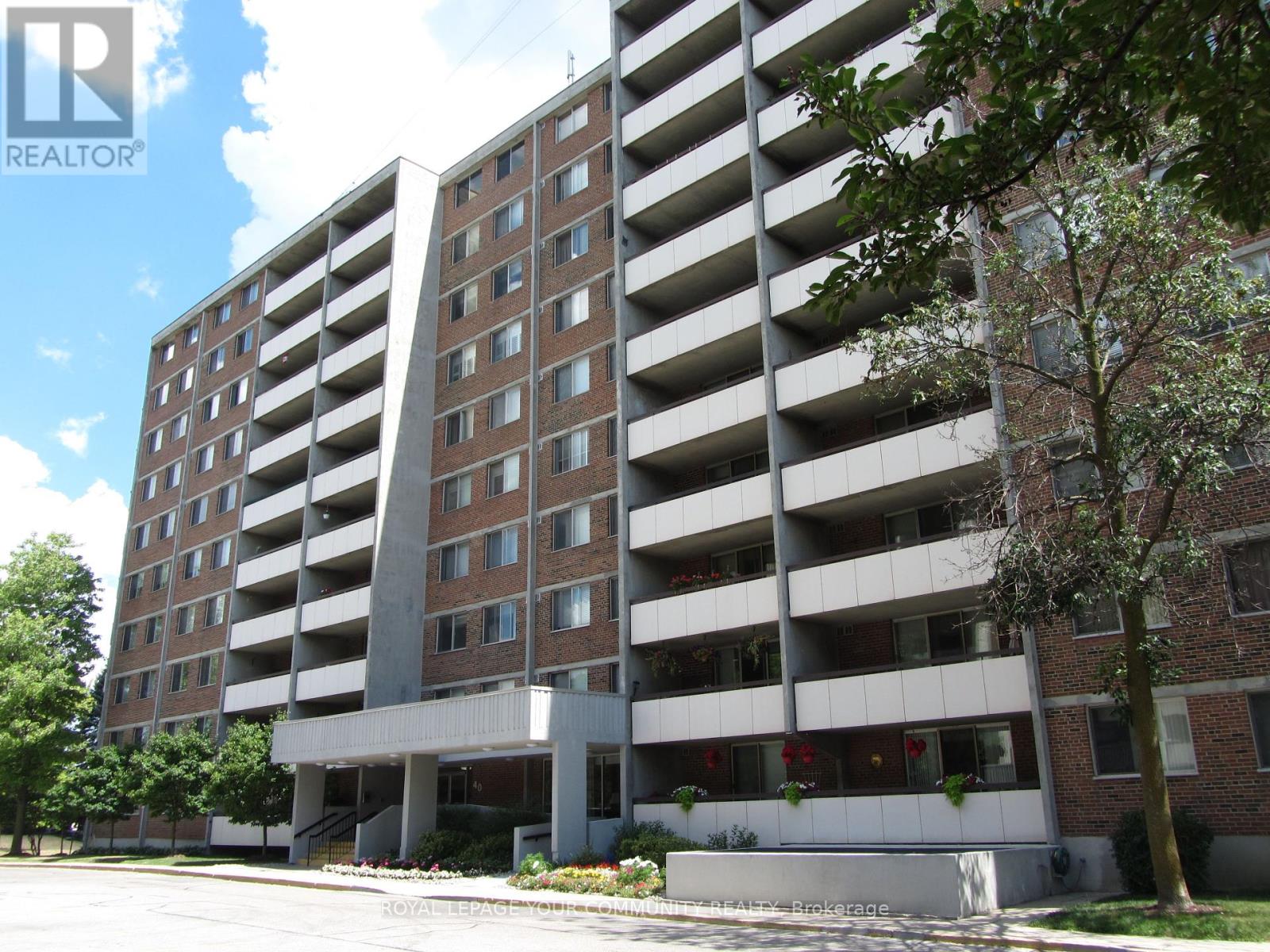 805 - 40 WILLIAM ROE BOULEVARD, Newmarket, Ontario