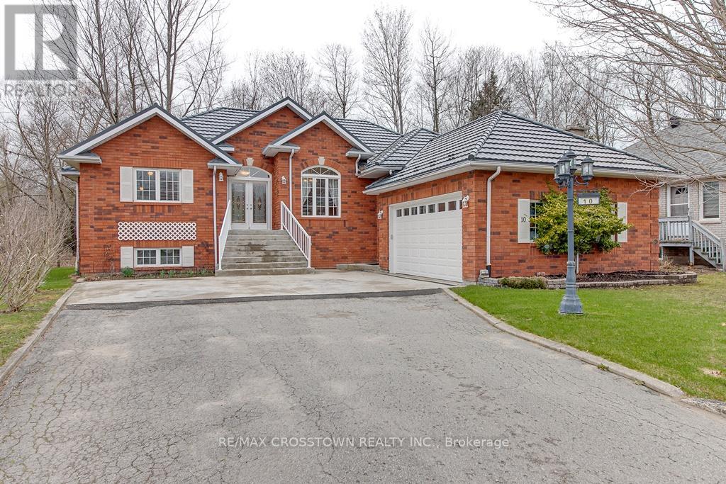 Property at 10 BIRCHMOUNT CIRCLE image 1