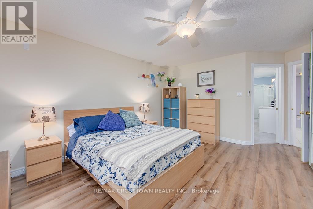 10 Birchmount Circle, Wasaga Beach, Ontario  L9Z 1H8 - Photo 15 - S12096618