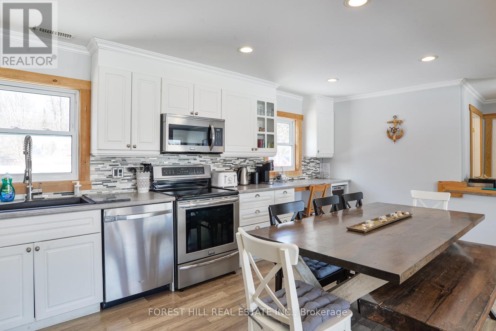 4099 Glen Cedar Drive, Ramara, Ontario  L3V 6H7 - Photo 12 - S12096730