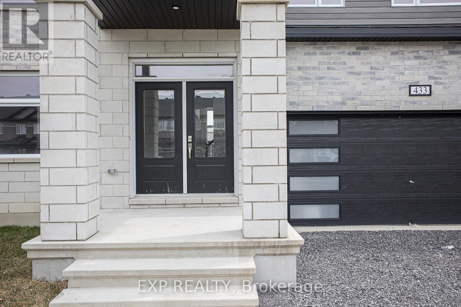 Property at 433 FLEET CANUCK image 2