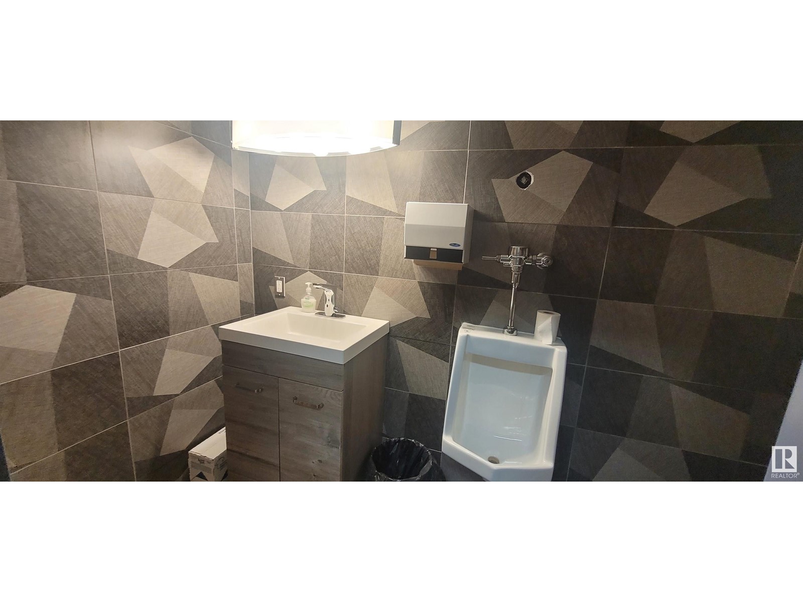 #343 10020 Jasper Av Nw, Edmonton, Alberta  T5J 1R2 - Photo 12 - E4432073