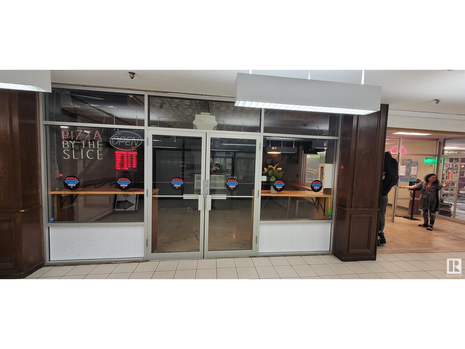 #343 10020 Jasper Av Nw, Edmonton, Alberta  T5J 1R2 - Photo 4 - E4432073