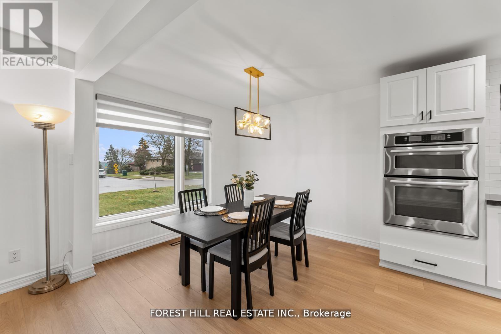 165 Kingsview Drive, Caledon (Bolton North), Ontario  L7E 3W8 - Photo 13 - W12096594