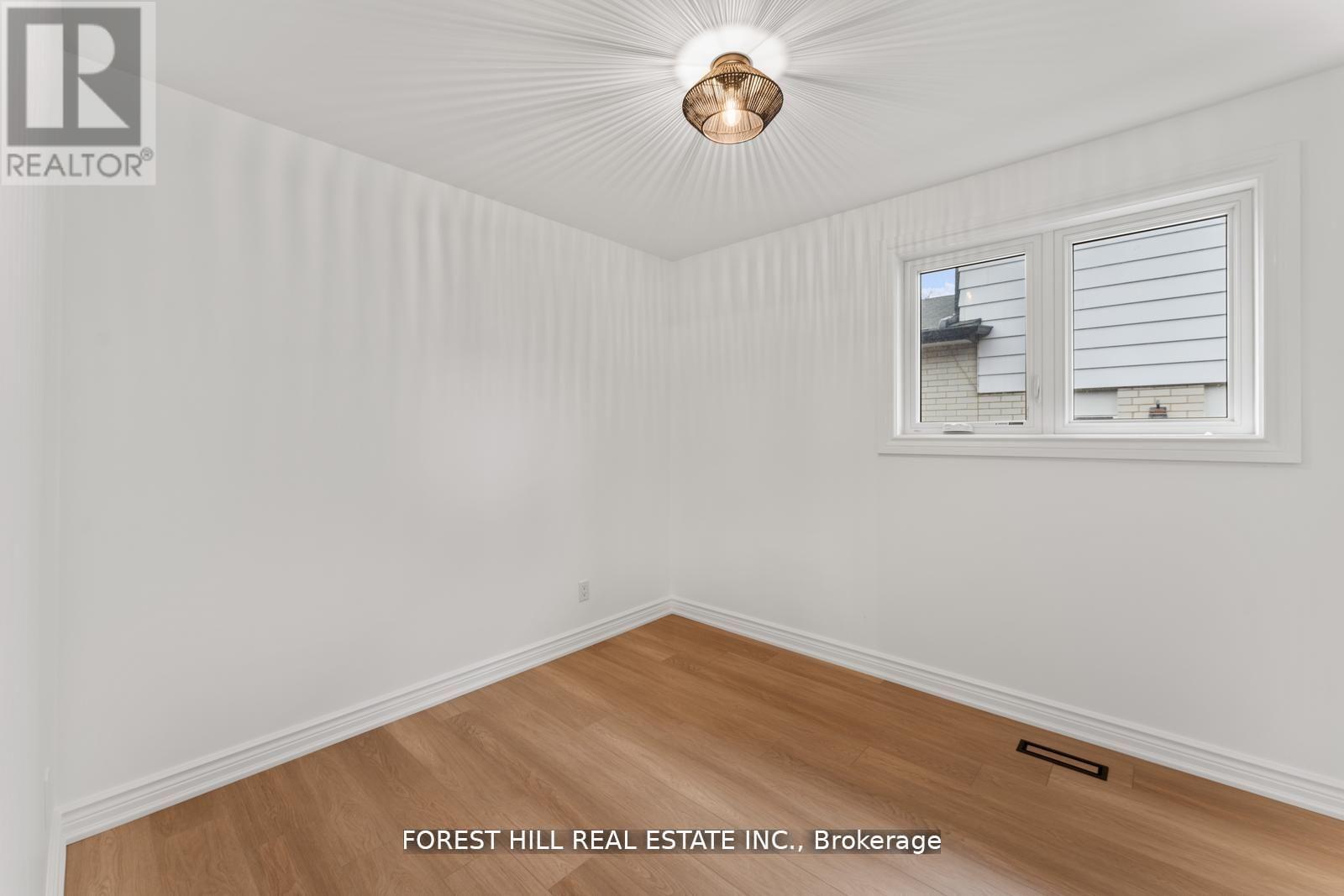 165 Kingsview Drive, Caledon, Ontario  L7E 3W8 - Photo 23 - W12096594