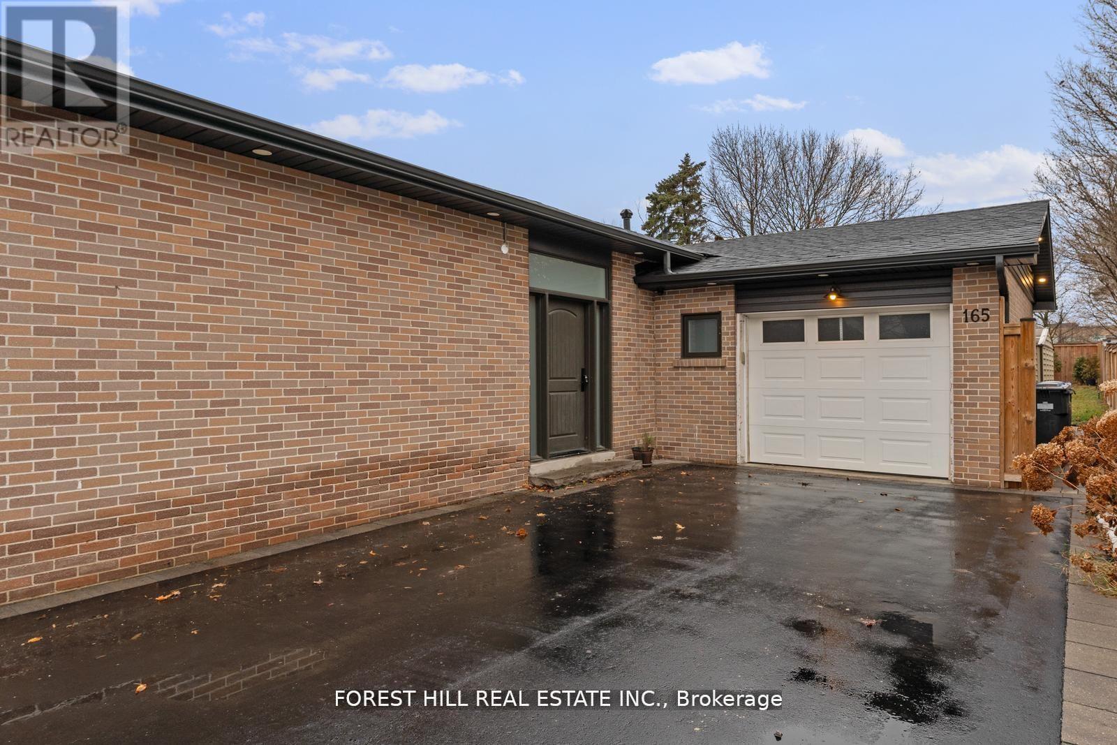 Property at 165 KINGSVIEW DRIVE image 3