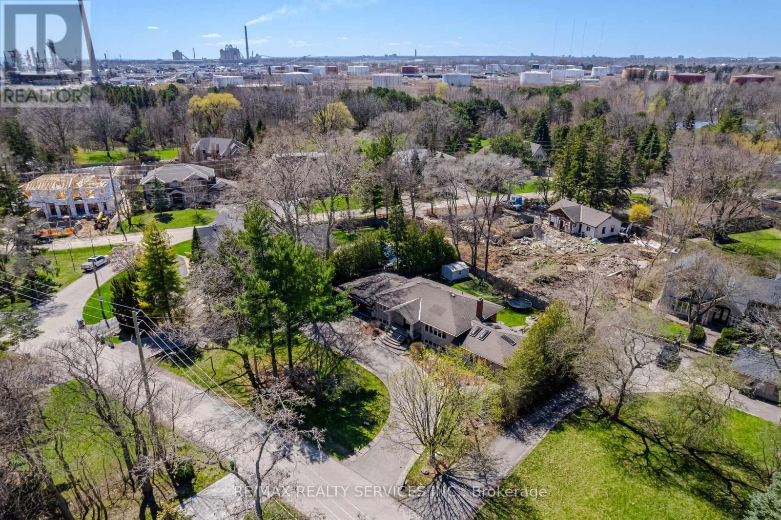 Property at 1607 WATERSEDGE ROAD image 4