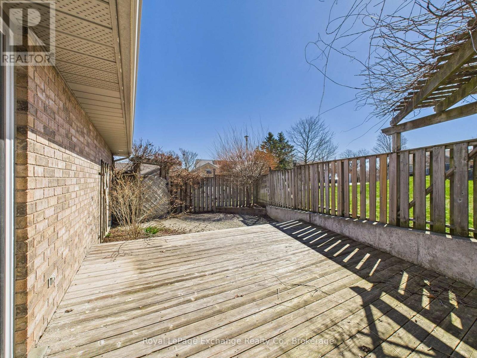 172 Park Drive, North Huron, Ontario  N0G 2W0 - Photo 41 - X12096106