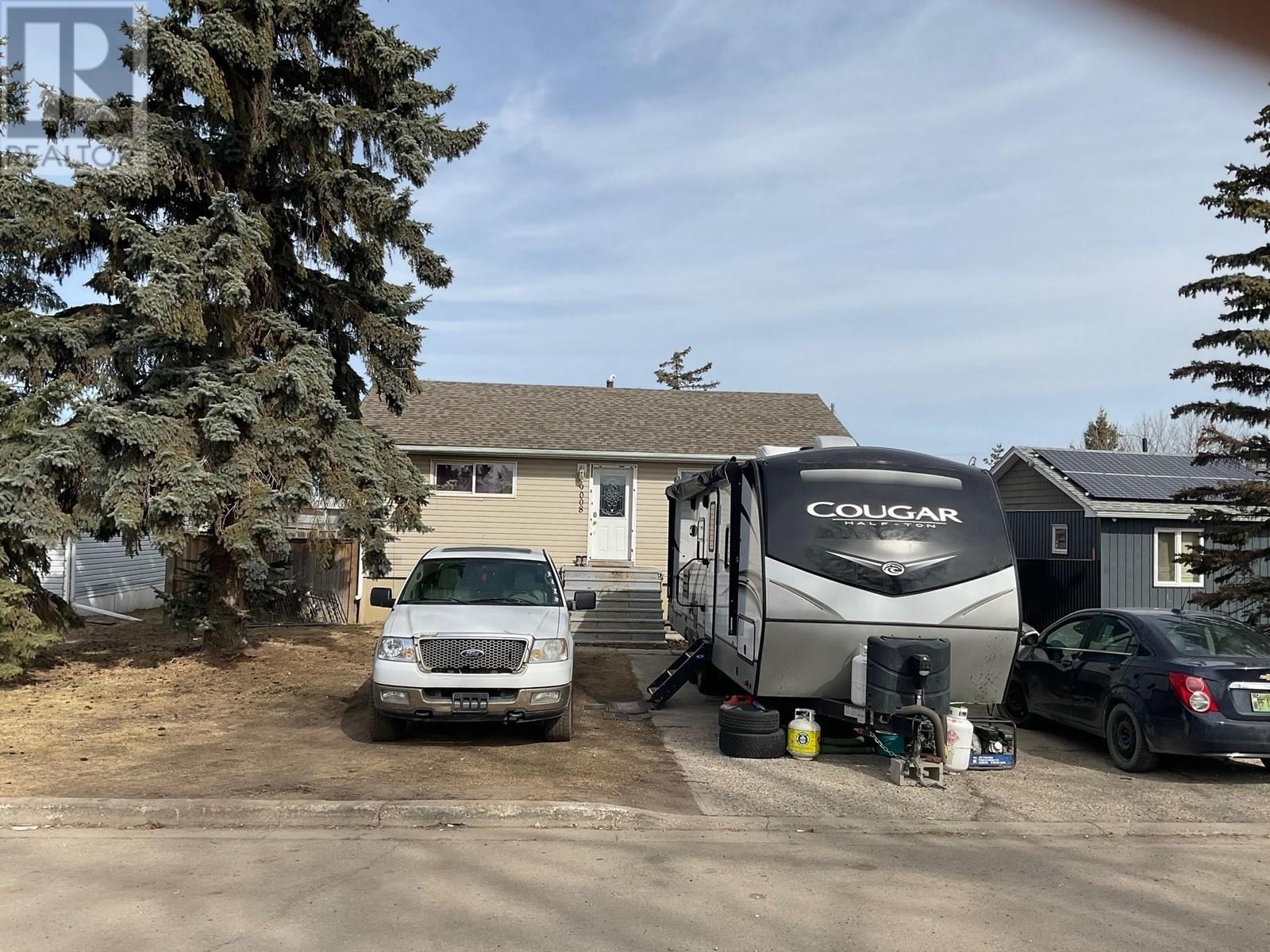 9008 102 AVENUE, Fort St. John, British Columbia
