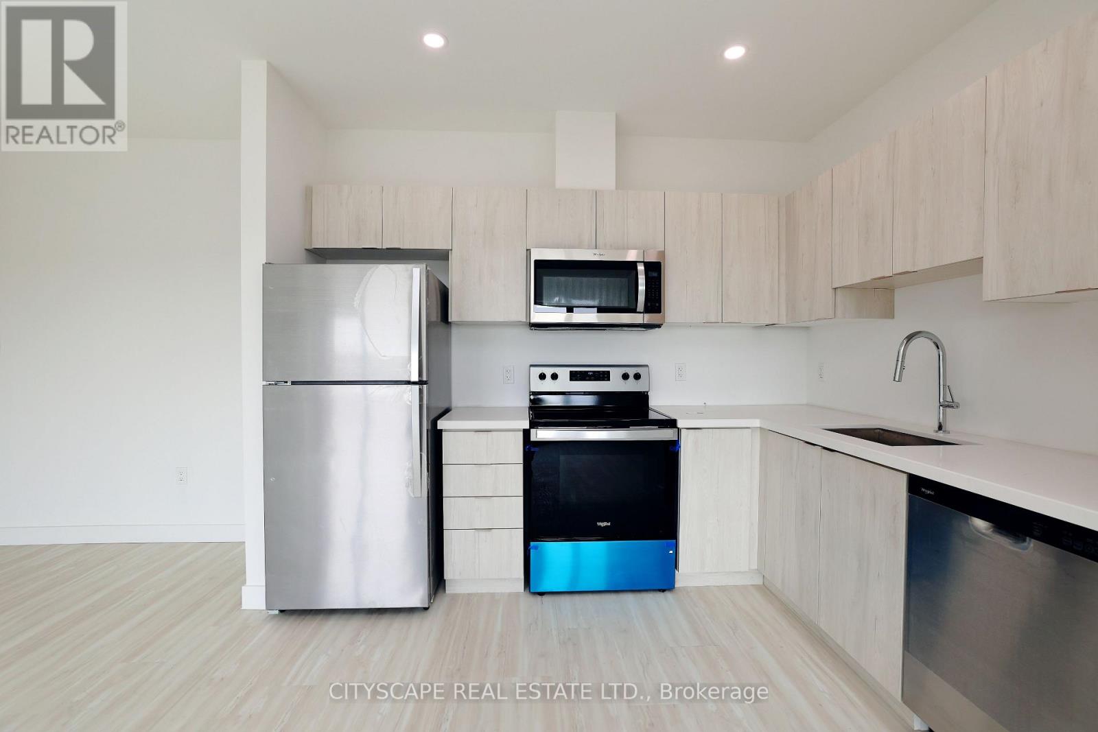 307 - 408 Dundas Street S, Cambridge, Ontario  N1R 8H7 - Photo 14 - X12096526