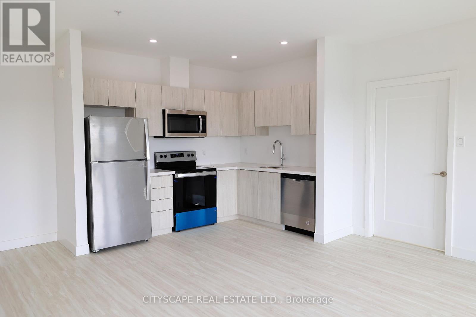 307 - 408 Dundas Street S, Cambridge, Ontario  N1R 8H7 - Photo 15 - X12096526