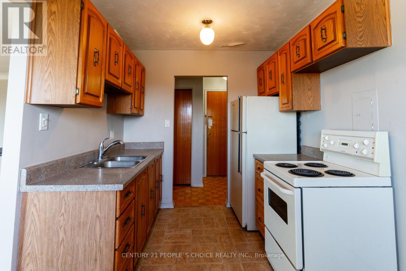 601 - 87 St. George Street, Brantford, Ontario  N3R 1V5 - Photo 11 - X12096592