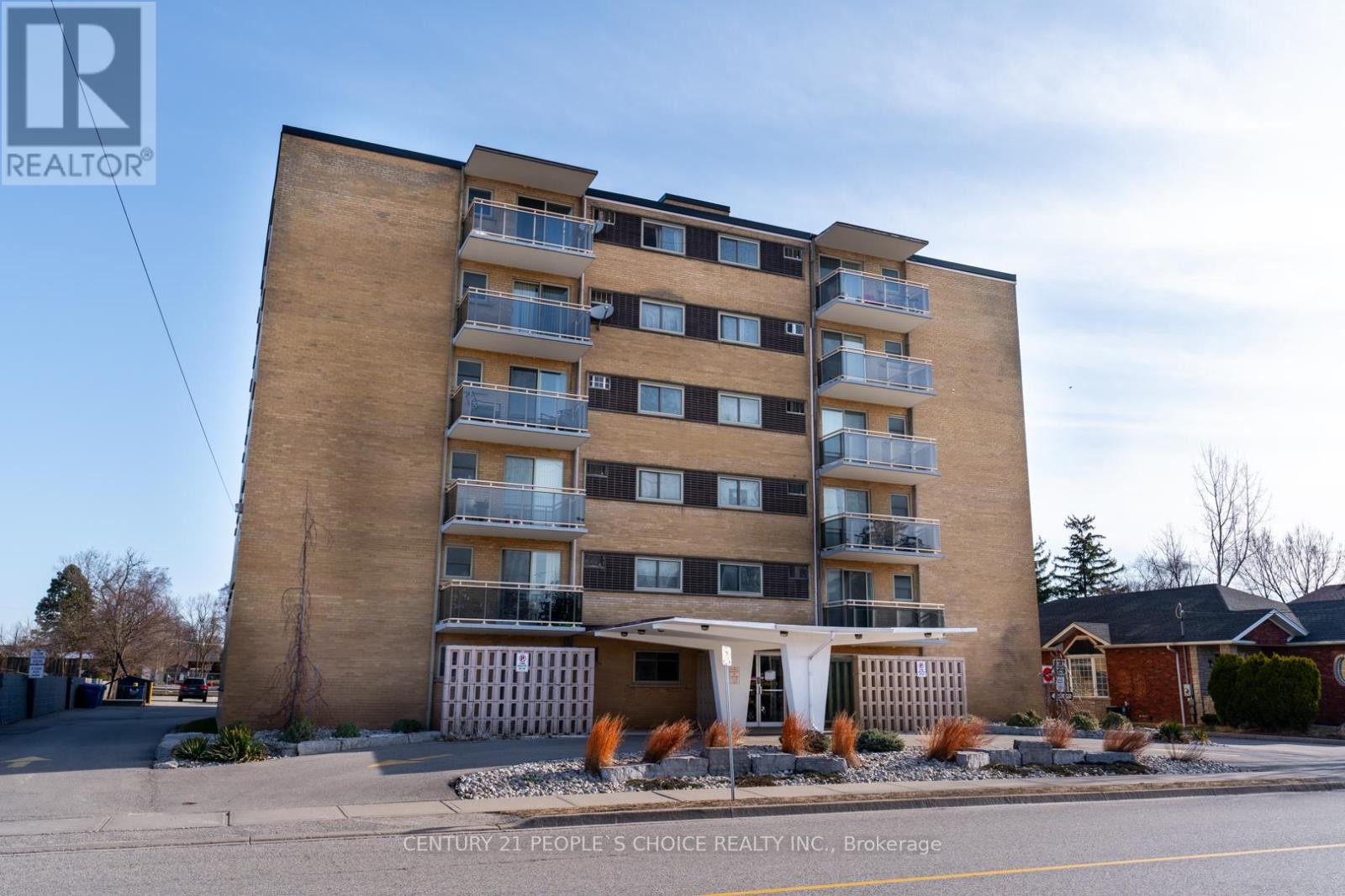 601 - 87 St. George Street, Brantford, Ontario  N3R 1V5 - Photo 7 - X12096592