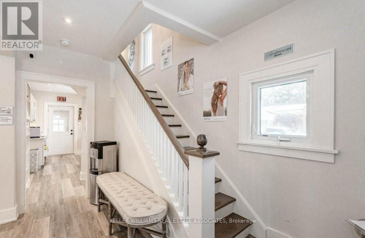 40 Brock Road S, Puslinch, Ontario  N0B 2J0 - Photo 6 - X12096620