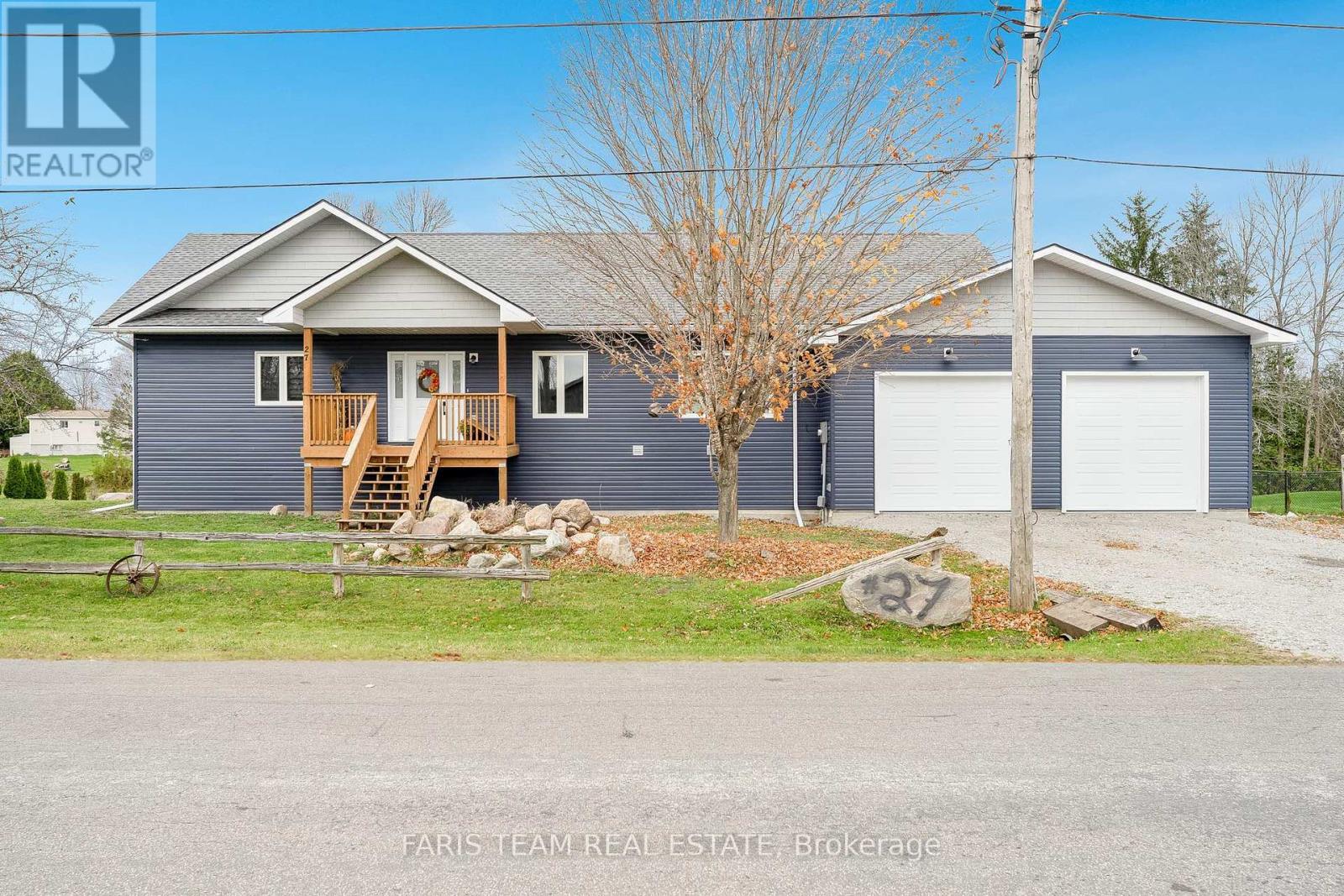 Property at 27 LEISURE COURT image 2
