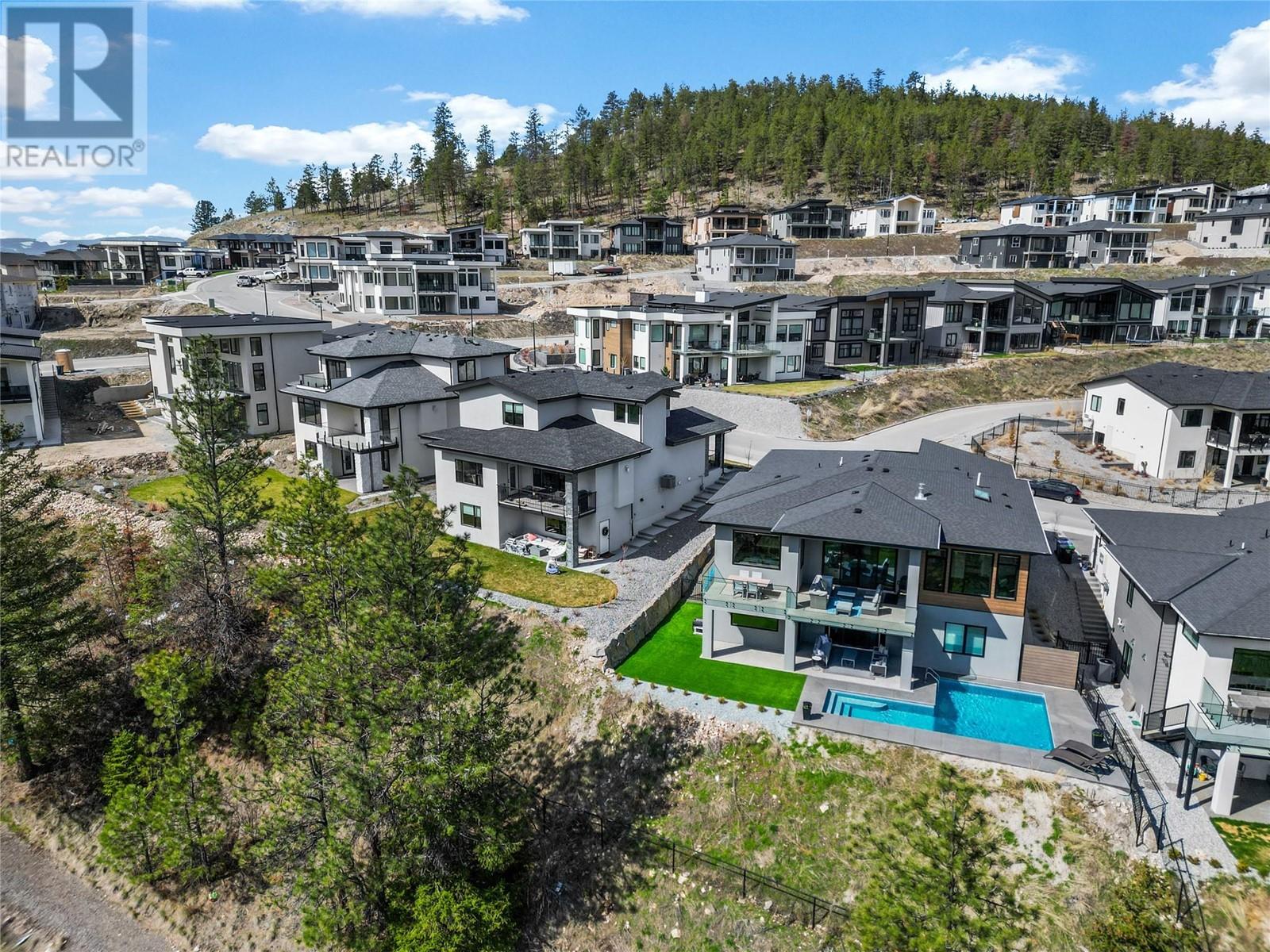 965 Lochness Street, Kelowna, British Columbia  V1P 0A3 - Photo 2 - 10343980