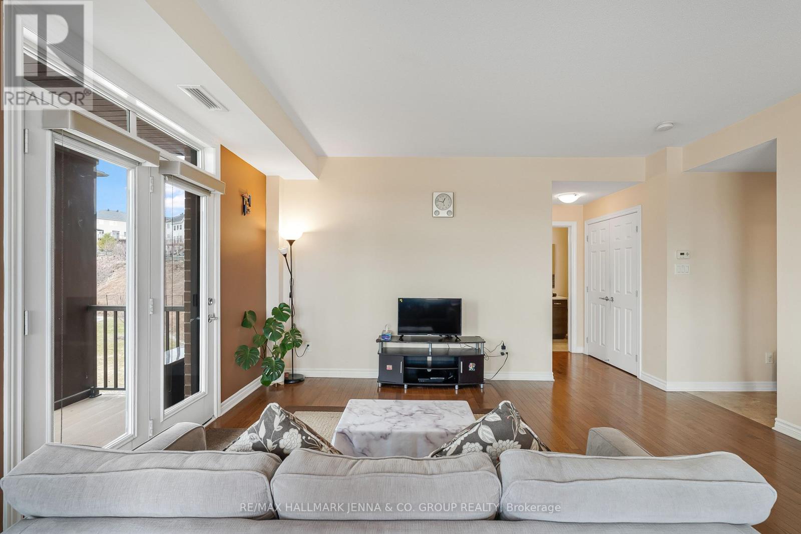201 - 140 Guelph Private, Ottawa, Ontario  K2T 0J2 - Photo 19 - X12096828