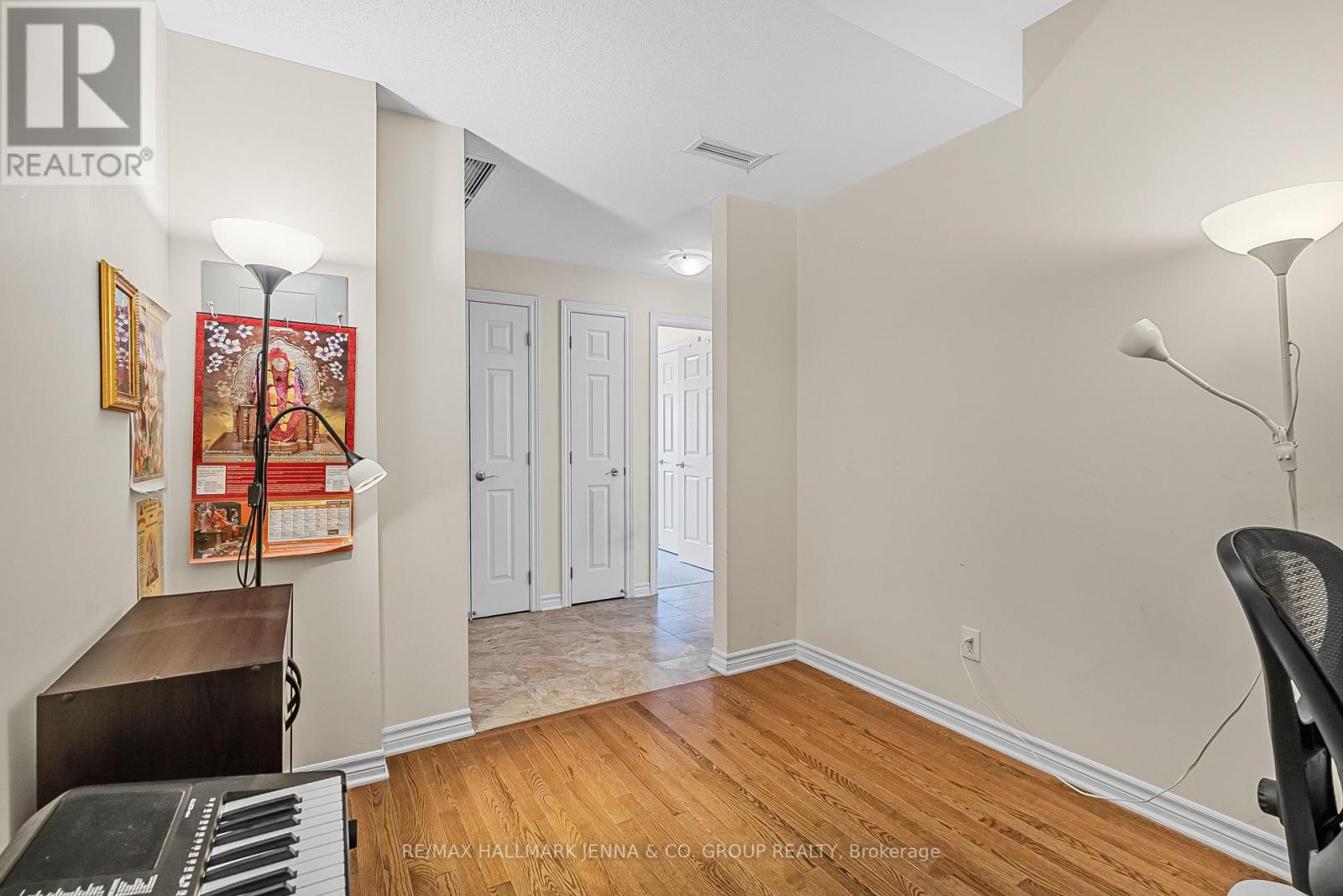 201 - 140 Guelph Private, Ottawa, Ontario  K2T 0J2 - Photo 9 - X12096828