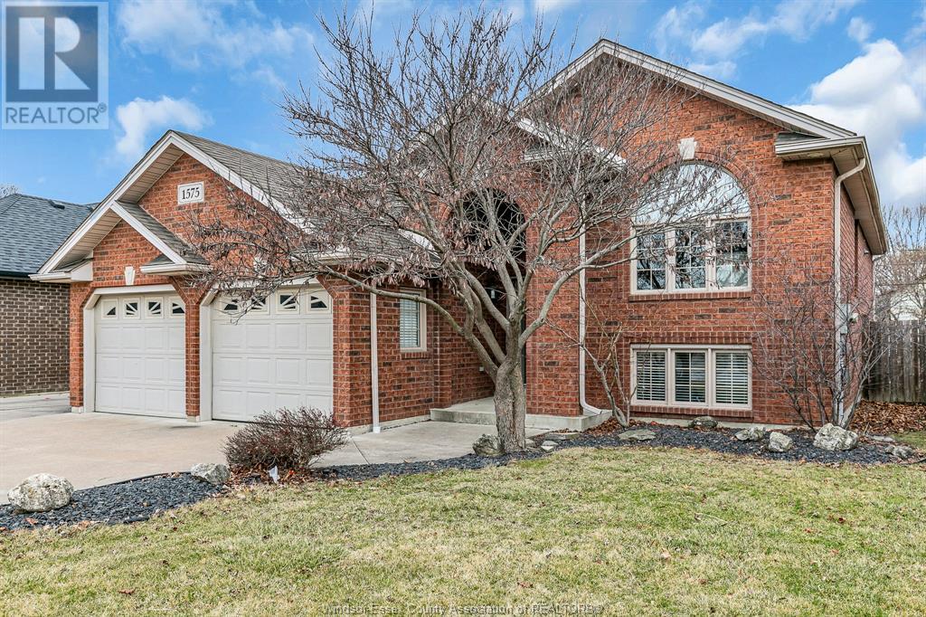 Property at 1575 OUTRAM image 2