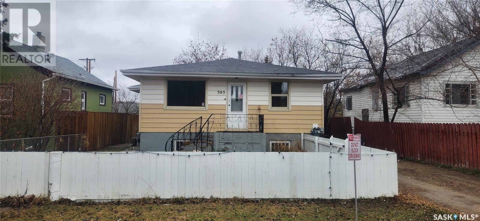 Property at 505 M AVENUE N image 1