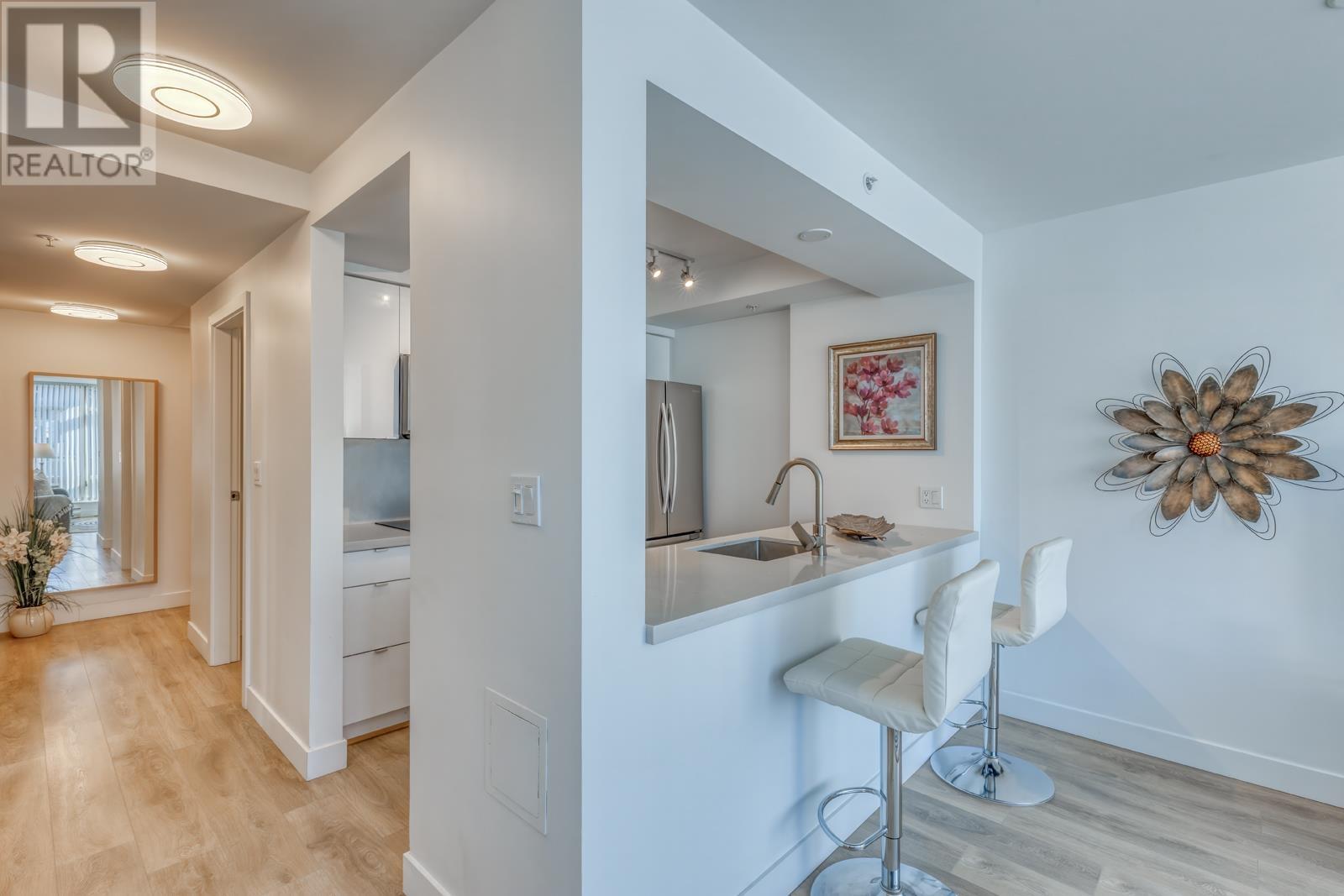Listing Picture 4 of 24 : 403 1288 ALBERNI STREET, Vancouver / 溫哥華 - 魯藝地產 Yvonne Lu Group - MLS Medallion Club Member