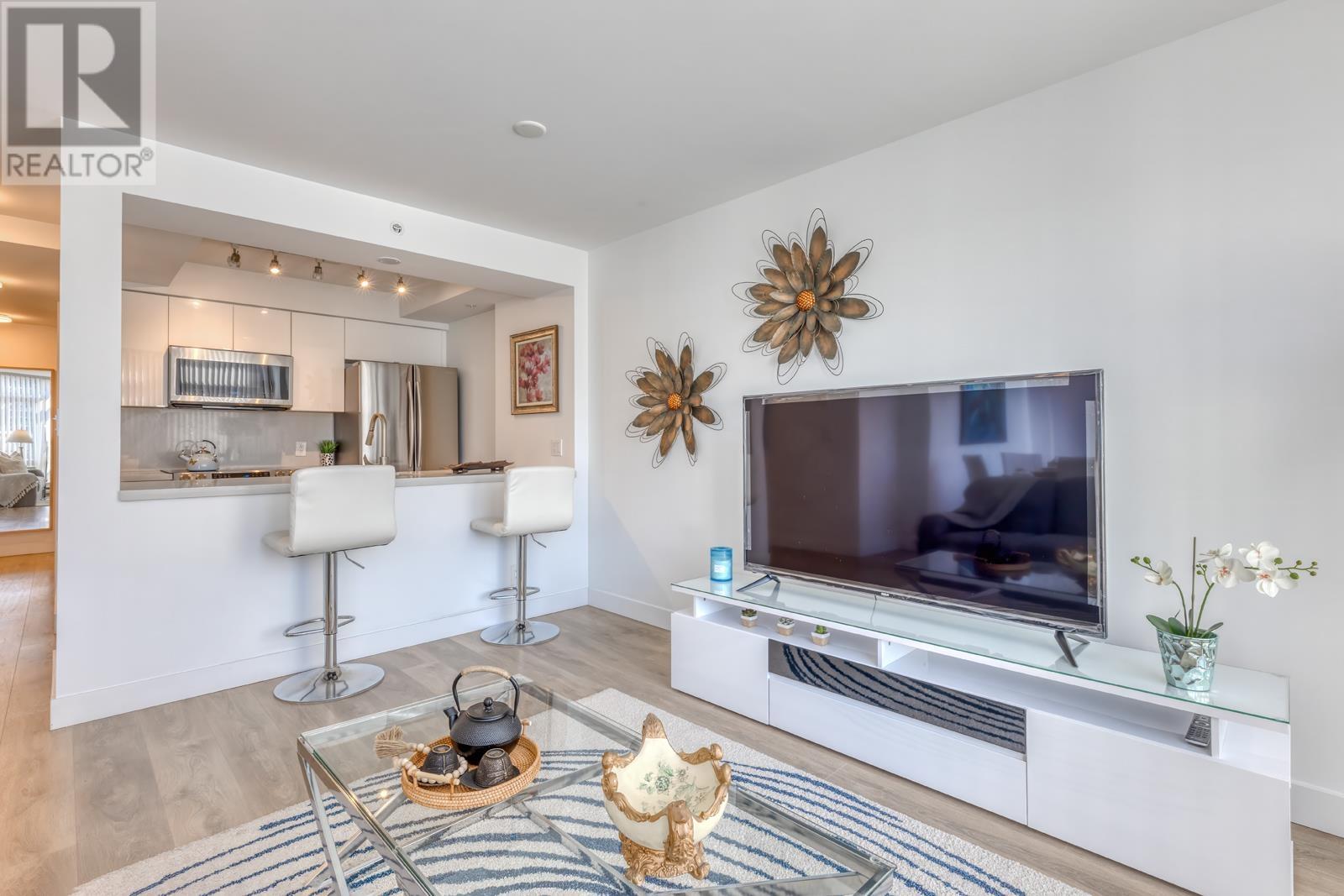 Listing Picture 7 of 24 : 403 1288 ALBERNI STREET, Vancouver / 溫哥華 - 魯藝地產 Yvonne Lu Group - MLS Medallion Club Member