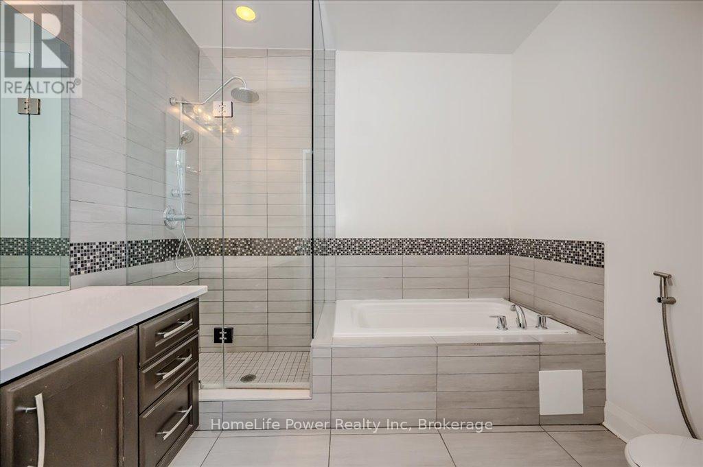 2001 - 1 Hurontario Street, Mississauga, Ontario  L5G 0A3 - Photo 32 - W12096658