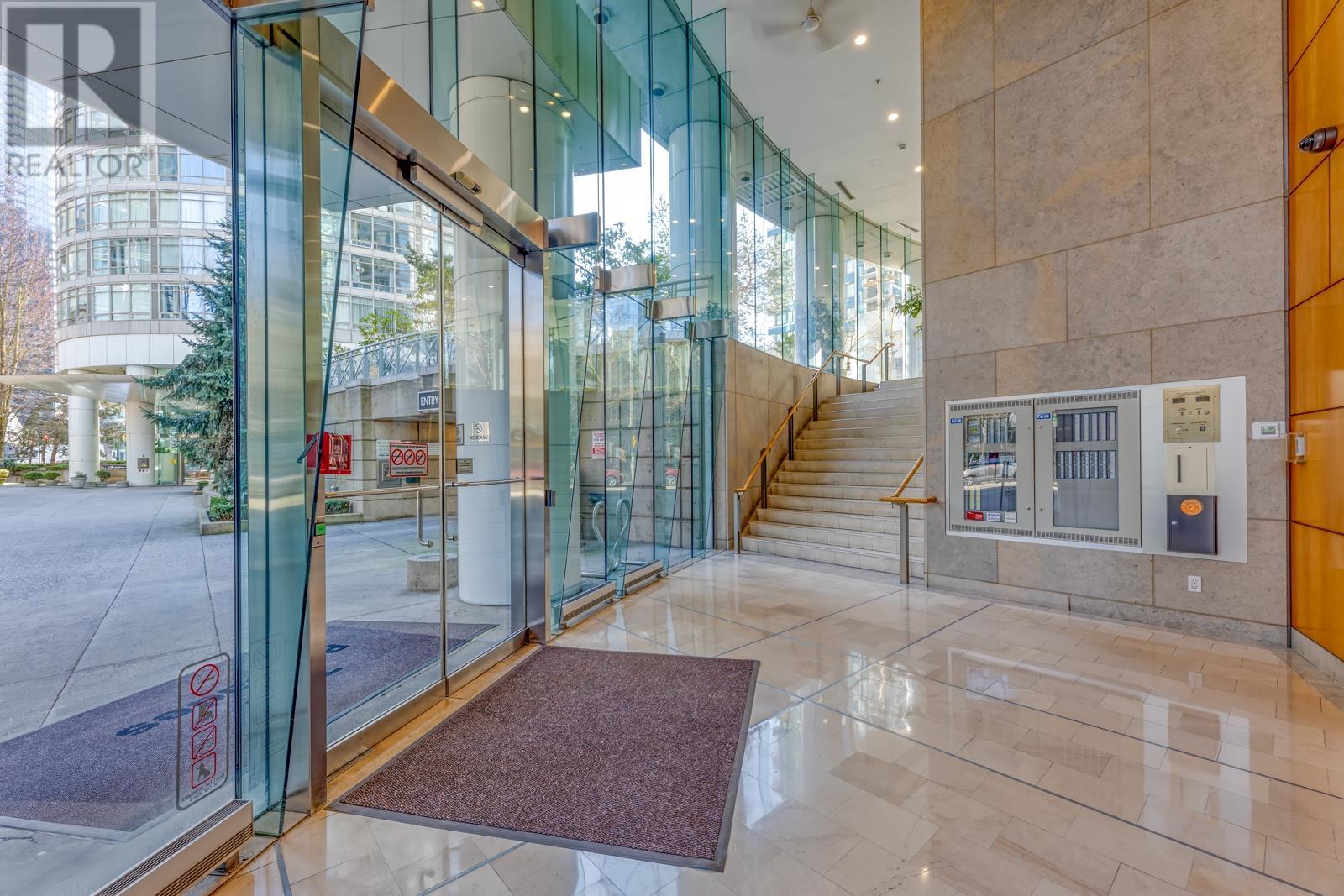 Listing Picture 20 of 24 : 403 1288 ALBERNI STREET, Vancouver / 溫哥華 - 魯藝地產 Yvonne Lu Group - MLS Medallion Club Member