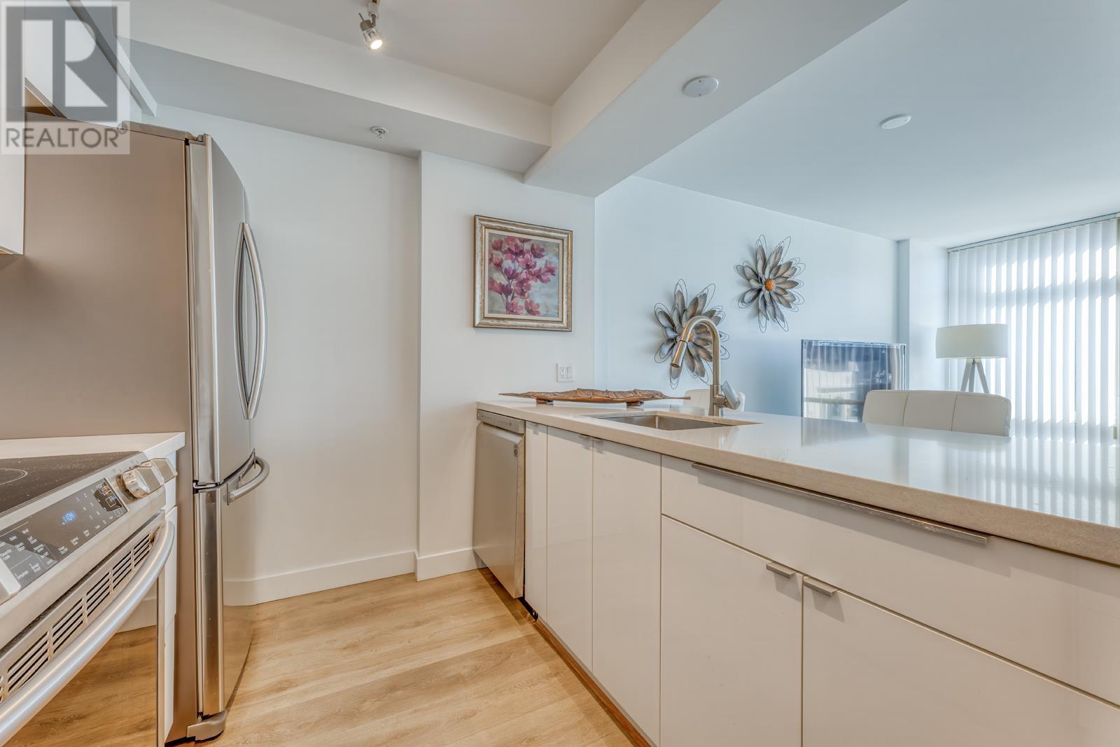 Listing Picture 11 of 24 : 403 1288 ALBERNI STREET, Vancouver / 溫哥華 - 魯藝地產 Yvonne Lu Group - MLS Medallion Club Member