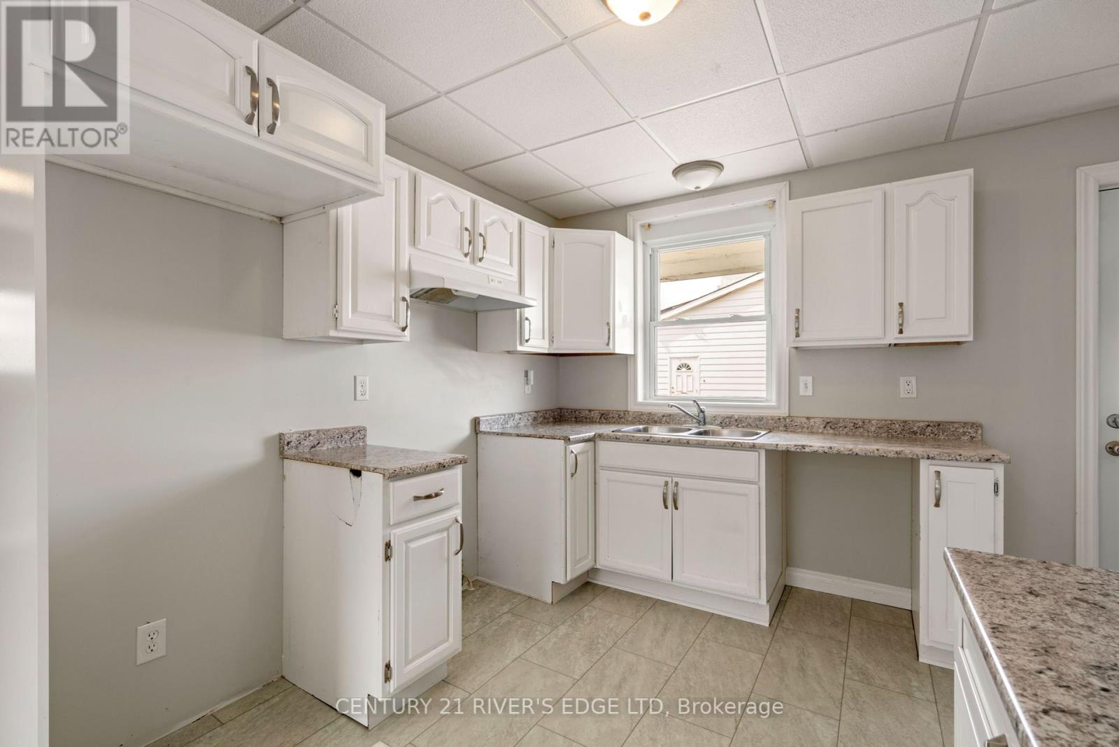 501 Church Street, North Dundas, Ontario  K0C 2K0 - Photo 14 - X12091755