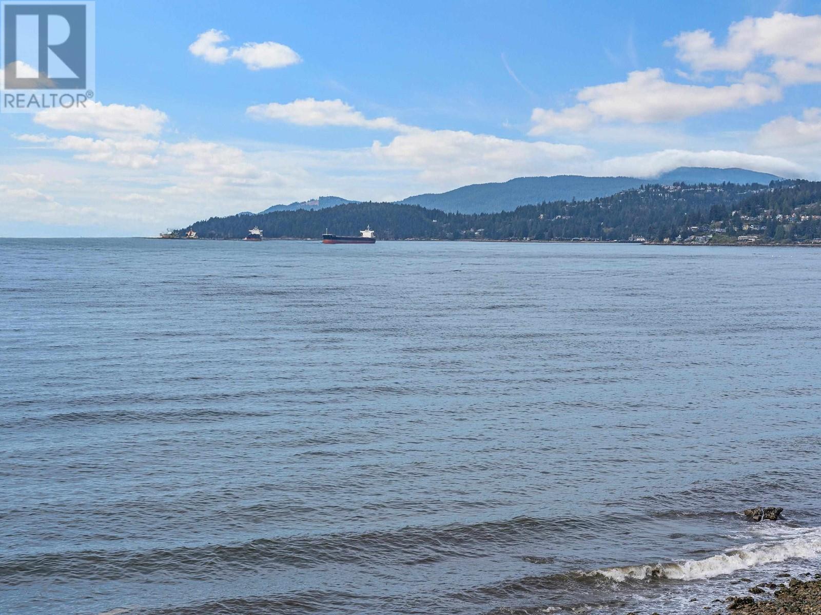 303 2190 Argyle Avenue, West Vancouver, British Columbia  V7V 1A4 - Photo 27 - R2992547