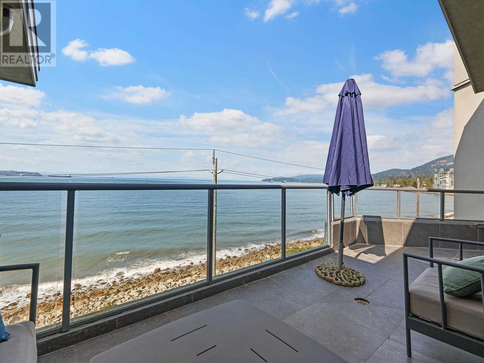 303 2190 Argyle Avenue, West Vancouver, British Columbia  V7V 1A4 - Photo 30 - R2992547