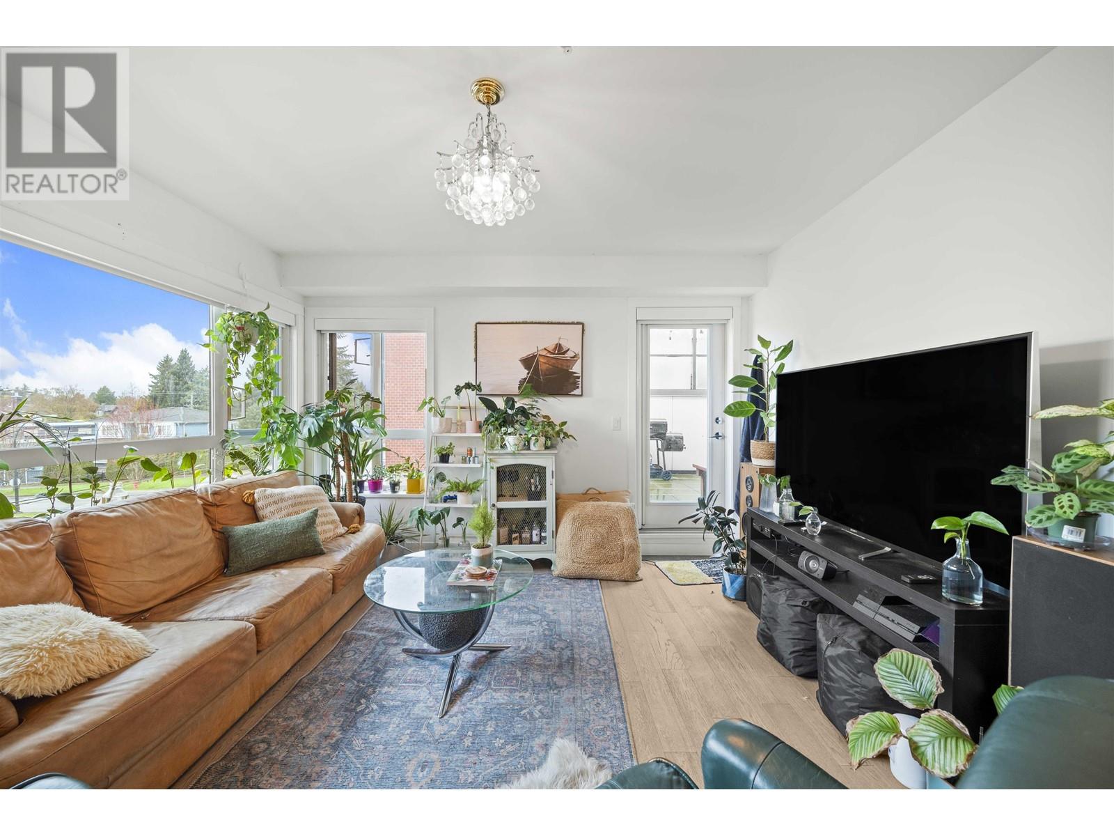 322 7828 GRANVILLE STREET, Vancouver, British Columbia