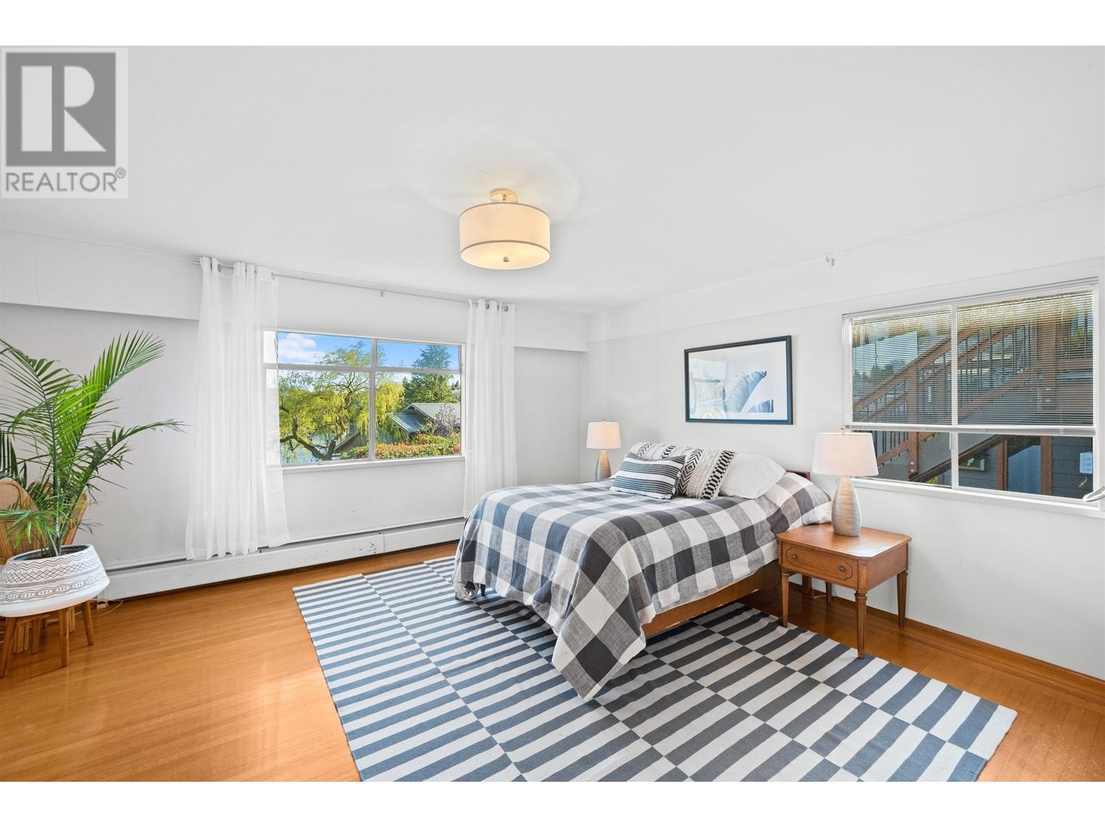 4489 Stonehaven Avenue, North Vancouver, British Columbia  V7G 1E7 - Photo 17 - R2992518