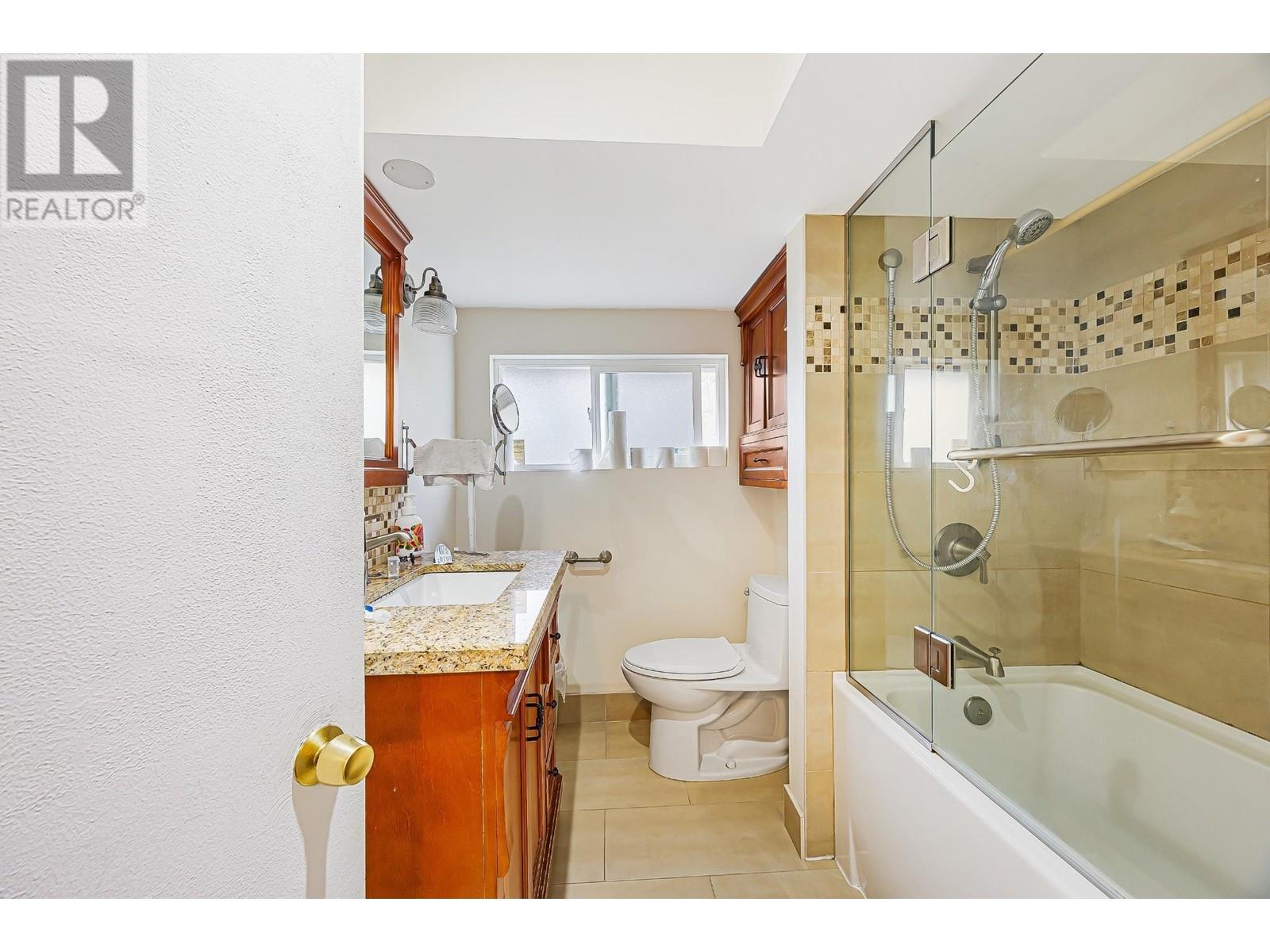 1008 E 22nd Avenue, Vancouver, British Columbia  V5V 1W3 - Photo 24 - R2992567