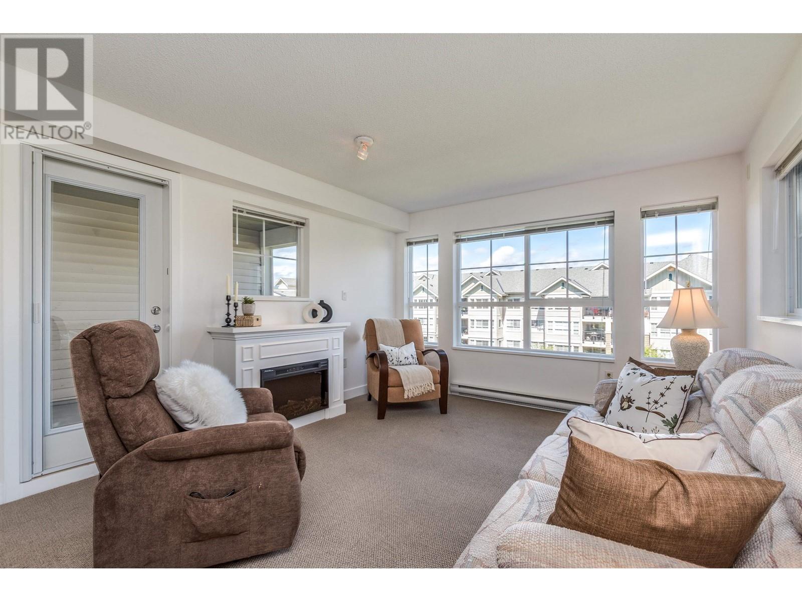 423 19677 Meadow Gardens Way, Pitt Meadows, British Columbia  V3Y 0A2 - Photo 11 - R2992558