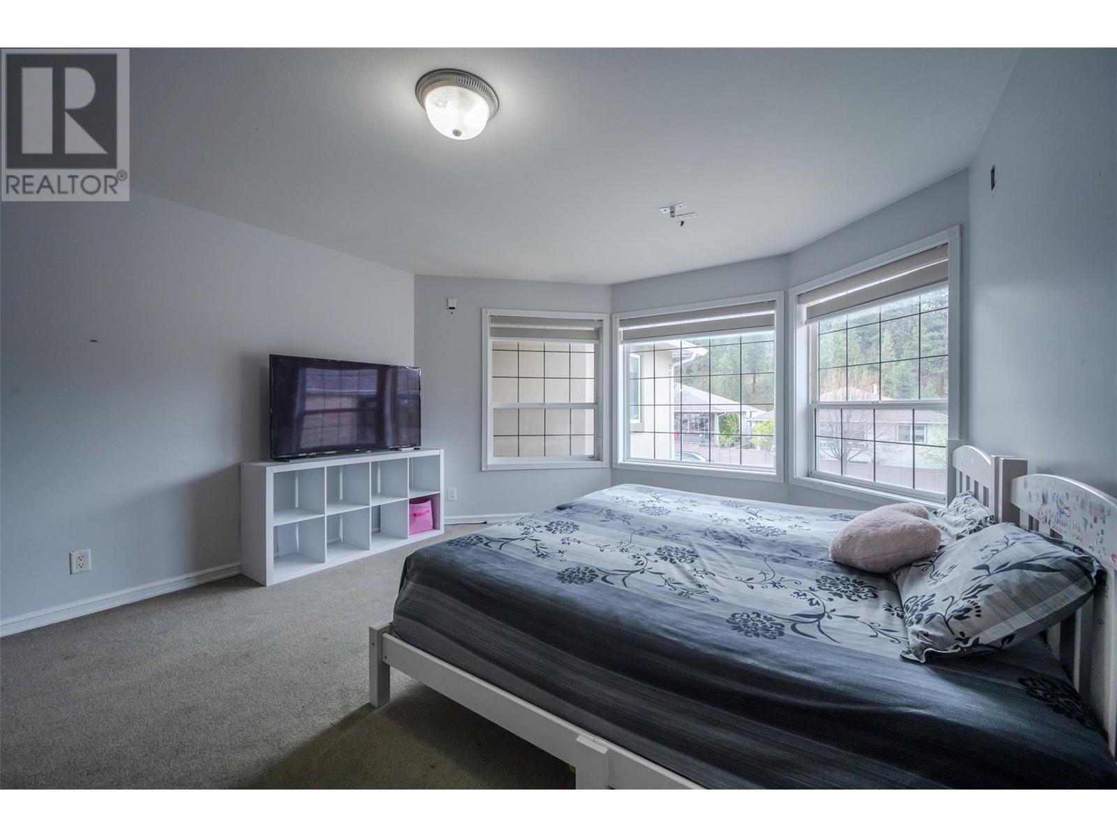 147 Stocks Crescent, Penticton, British Columbia  V2A 8P6 - Photo 8 - 10344518