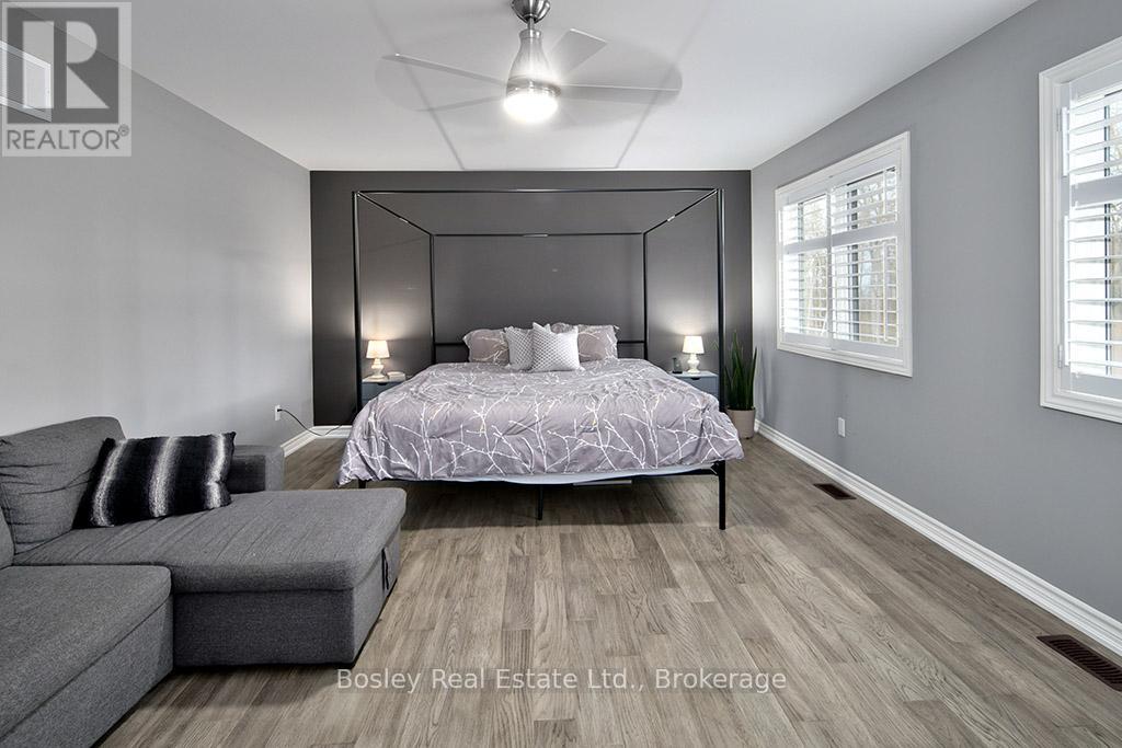 133 Sebastien Street, Blue Mountains, Ontario  N0H 1J0 - Photo 17 - X12096821
