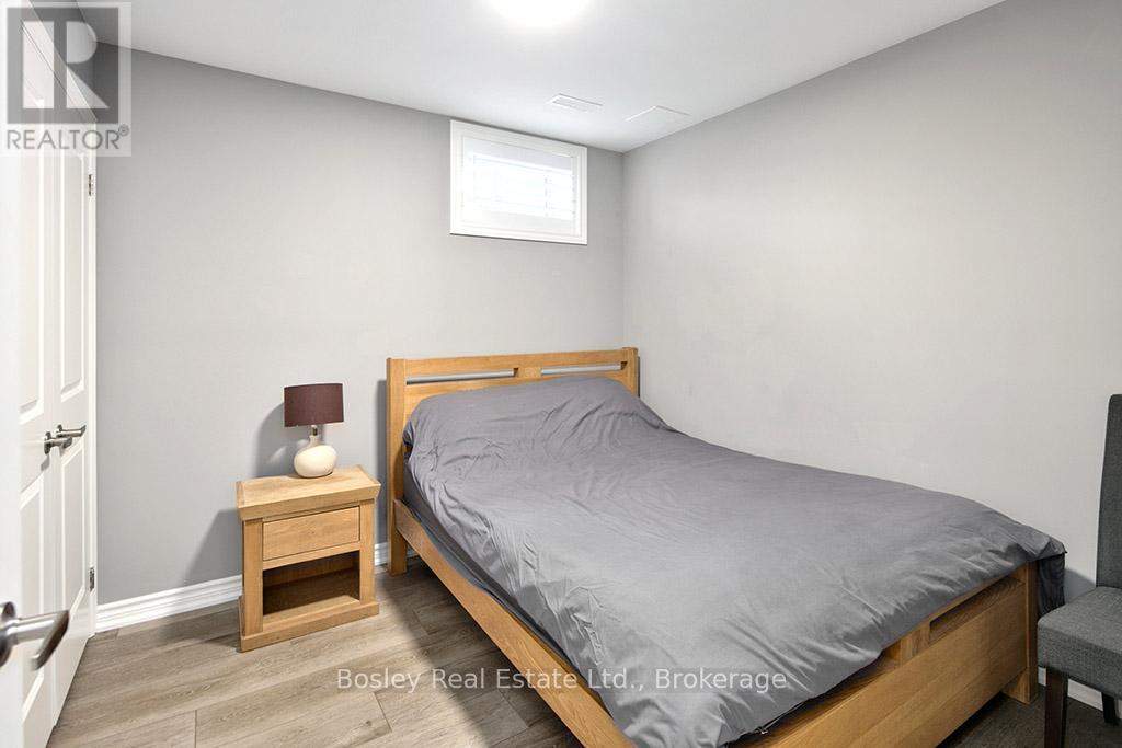 133 Sebastien Street, Blue Mountains, Ontario  N0H 1J0 - Photo 27 - X12096821