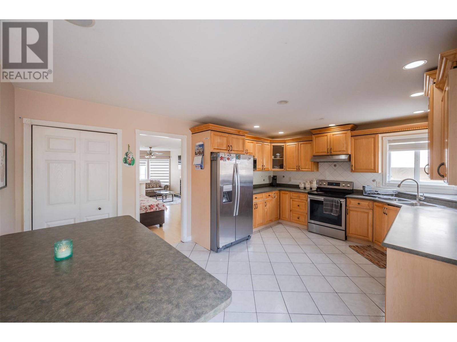 147 Stocks Crescent, Penticton, British Columbia  V2A 8P6 - Photo 48 - 10344518